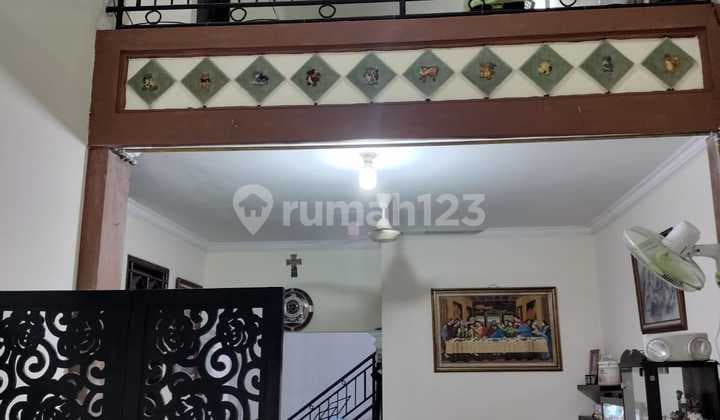 Rumah Bagus di Taman Pabuaran , Tangerang