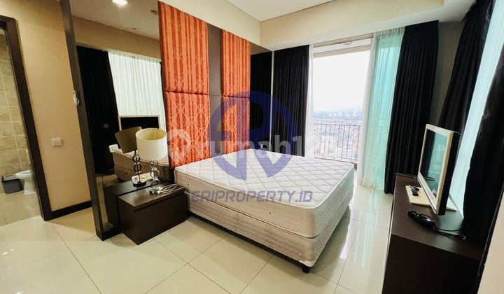 3 BR Empire Kemang Village - 132 Sqm Balcony 22 Million