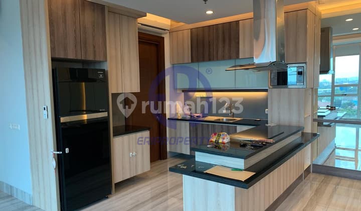 Pet-Friendly 2-Bedroom Apartment 130 Sqm + Balcony - Kemang Village Infinity
