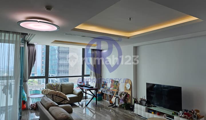 4 BR Bloomington Kemang Village - 249 Sqm, Private Lift $ 3,500