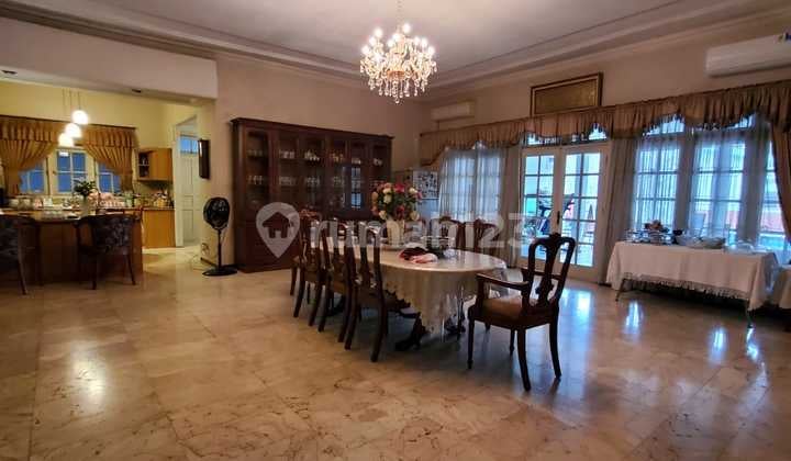 Rumah Mewah Bangka Xi Kemang - Ada 4 Paviliun + Kolam Renang
