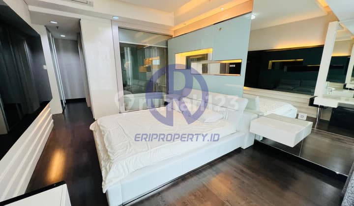 3 BR Ritz Kemang Village - 165 Sqm, Private Lift $ 2,200
