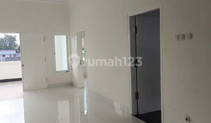 Turun Harga!!!! Rumah Cantik Mewah...!!!!! SHM P Siap AJB Lt 520 Lb 500 dengan Hall dan 7Kt 7Km Hanya 6.99 Milyar