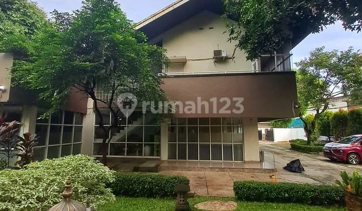 Gedung Kantor Dijual Di Kebayoran Baru– Komersial, Jarang Ada!