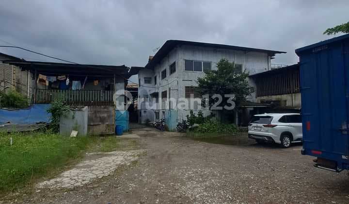 Strategic Land for Sale + 3-Storey Building & Warehouse - Warehouse Area Daan Mogot, Tangerang