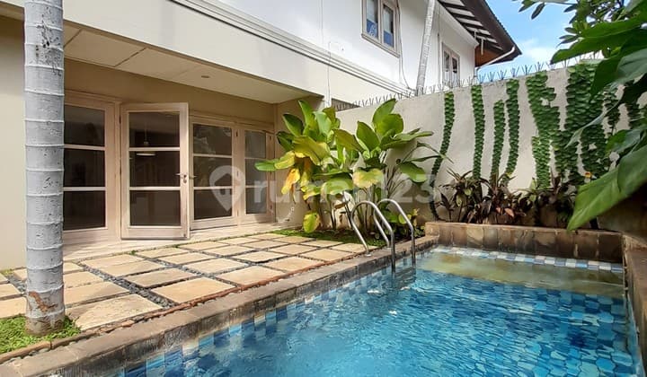 For Rent. Bright House In A Compound With Private Swimming Pool. Must See!