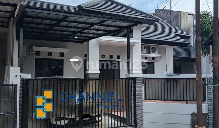 Sell Ready-to-Occupy House in Strategic Location Nusaloka BSD Tangsel, Fl