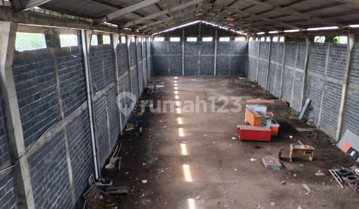 Gudang Strategis di Sidoarjo