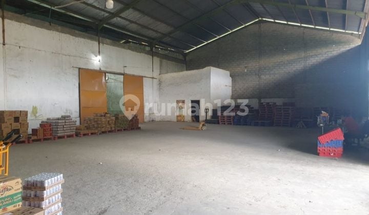 Warehouse for rent fast in Banyuwangi. Warehouse for rent fast in Banyuwangi.