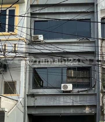 Ruko Dijual Kebon Jeruk, Luas 4,5x15 Meter, Kode 19818 Ha