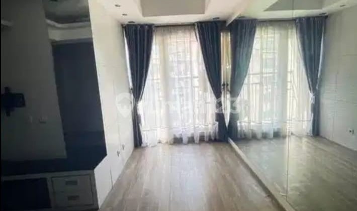 Boutique Apartment for Sale, Semi-Furnished, 52 Square Meters, Code: 20095 Ha
