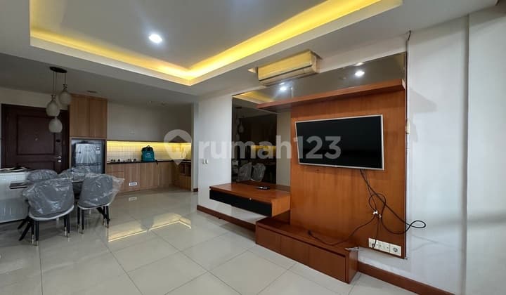 Apartemen Disewa The Park Residence, Semi Furnish, Luas 84 Meter, Kode :20097 Ha