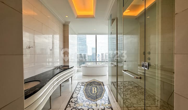 Dijual Apartemen 4 Kamar di Raffles Residences Jakarta Selatan