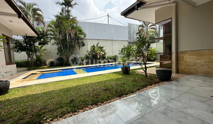 Dijual Rumah Tropical House Dekat MRT di Cipete, Jakarta Selatan