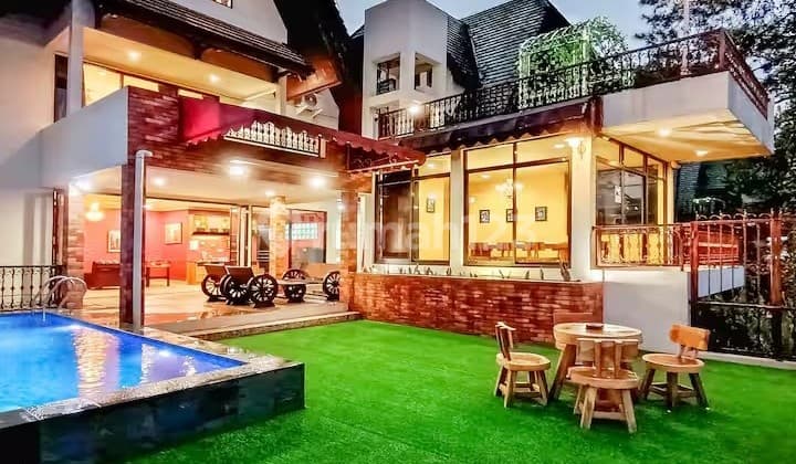 Rumah Villa Swimming Pool City View Di Dago Pakar