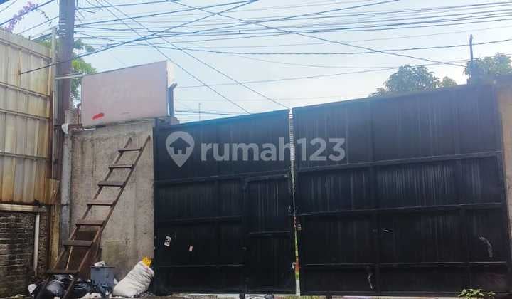 Warehouse in Antapani Kidul Suitable for Furniture and Convection Business