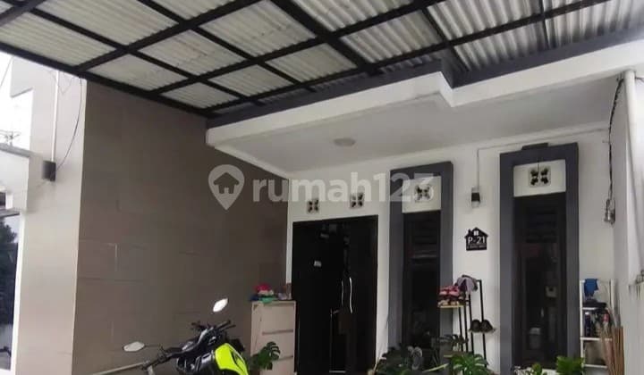 Rumah Mezanin di Banyu Biru Ciwastra Siap Huni