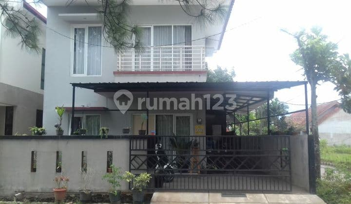 Rumah Hoek 2 Lantai Nyaman & Asri Margasari Ciwastra Buah Batu