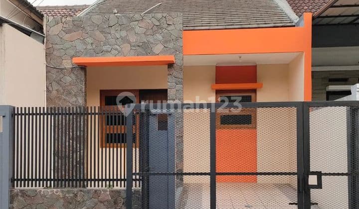 Rumah Lokasi Strategis di Tki 3 Bandung