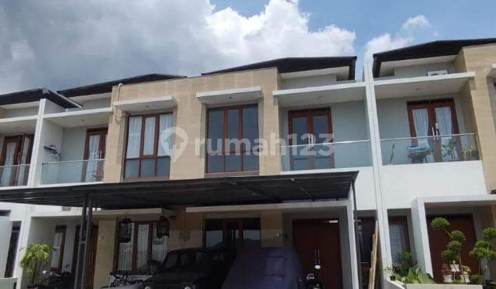 Nice Modern Minimalist 2-Story House in a Comfortable Environment at Cherry Field Bandung