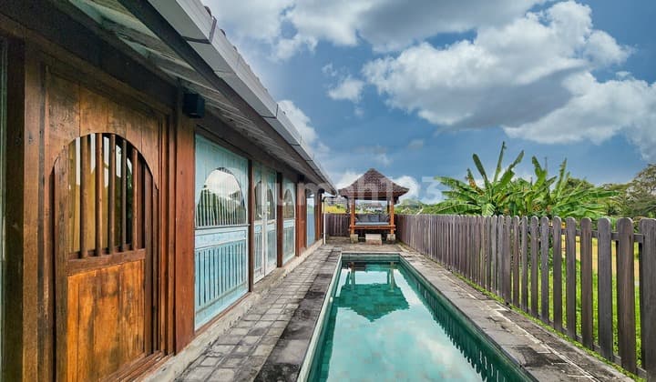 Affordable leasehold river side villa with traditional influences in Nyanyi VL3219