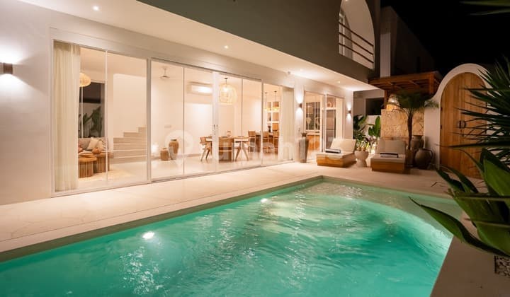 Two bedroom Mediterranean villa for lease in Canggu - Batu Bolong SLL015