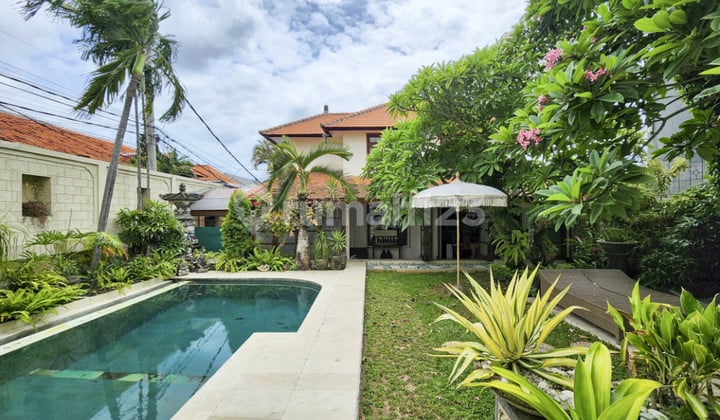 Central Located Mix Residence And Commercial Estate Vl2873