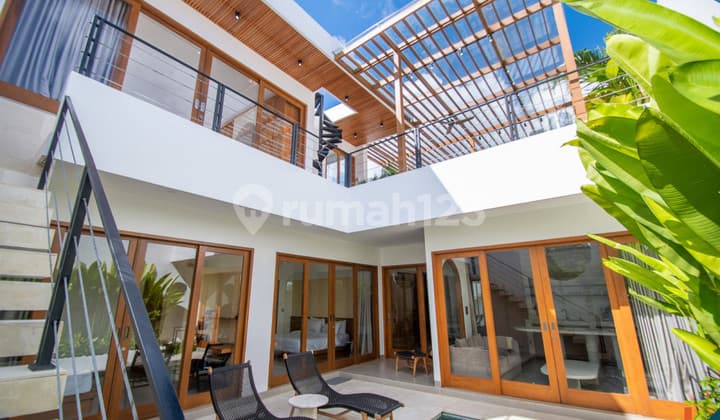 New Multilevel Three Bedroom Villa With Rooftop For Lease In Tumbak Vl3004