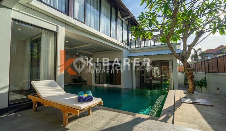 Marvelous Four-Bedroom Enclosed Living Room Luxury Villa with Gym in Jimbaran YRR3392