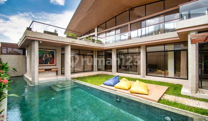 Upcoming Luxurious Four Bedrooms Villa With Ocean View Vl2294