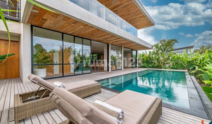 High Quality Design Villa For Lease In Canggu VL2751