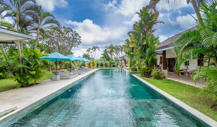 High quality leasehold five bedroom estate in Tibubeneng VL3365