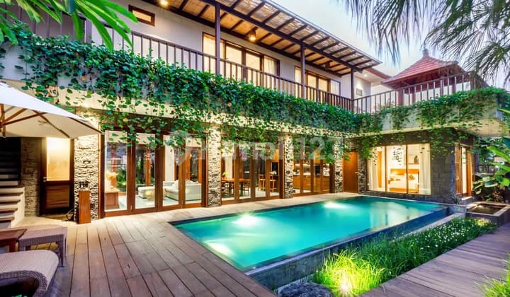 Stunning Five Bedroom Freehold Estate In Vibrant Area Of Canggu Sll013