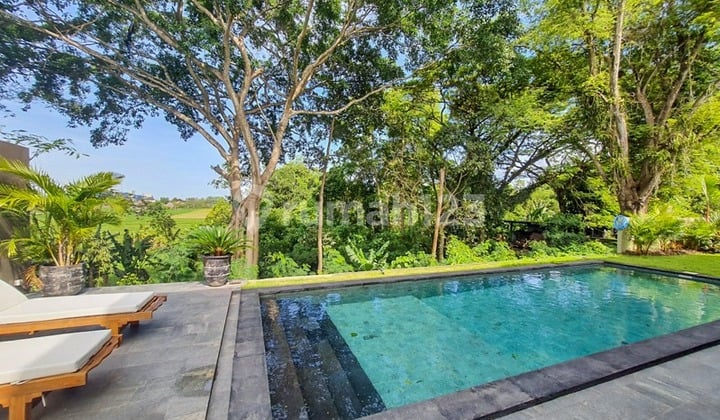 Modern Freehold Villa With Serene View VL2586