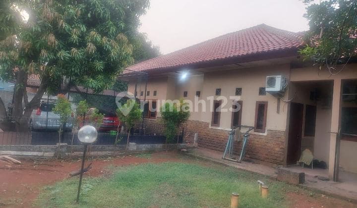 RUMAH JALAN MADRASAH KEBAYORAN BARU JAKARTA SELATAN