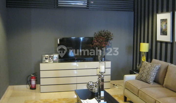 . Brand New. Town House. Siap Huni.