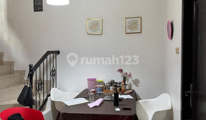 FOR SALE HOUSE ON KEPODANG STREET, EAST CIPUTAT