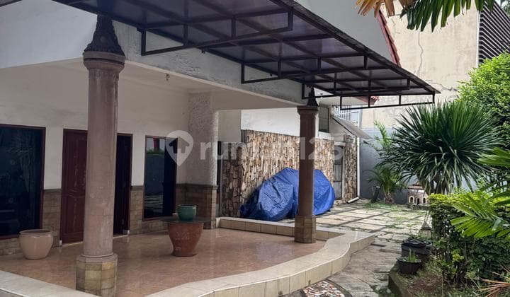 DIJUAL RUMAH JALAN MAMPANG PRAPATAN JAKARTA SELATAN