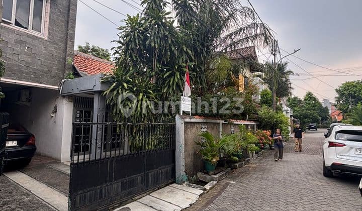 Rumah Lama Hitung Tanah Cilandak Barat Jakarta Selatan