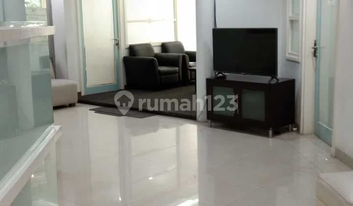 Dijual Rumah Lokasi Strategis di Jl. Birah, Kebayoran Baru