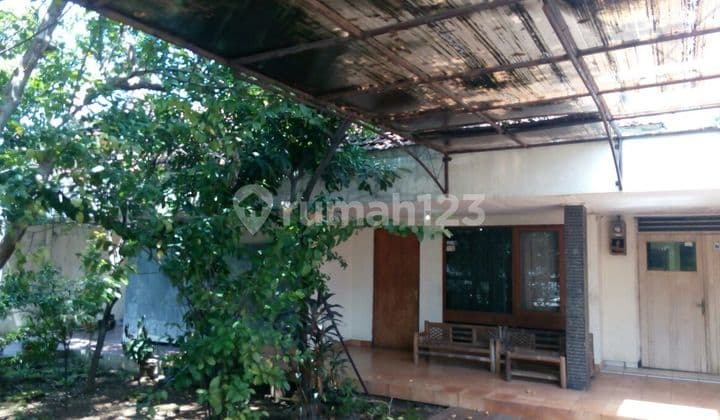 For Sale House on Slamet Riyadi Street, East Jakarta