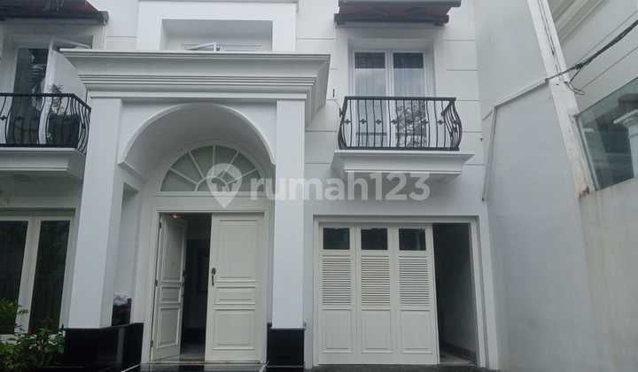 Rumah Siap Huni Disewakan Jalan Daksa Kebayoran Baru