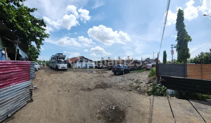 Tanah luas di Jl. Diponegoro cocok untuk komersil