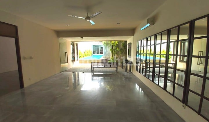 5 Bedroom Simprug Garden - cozy