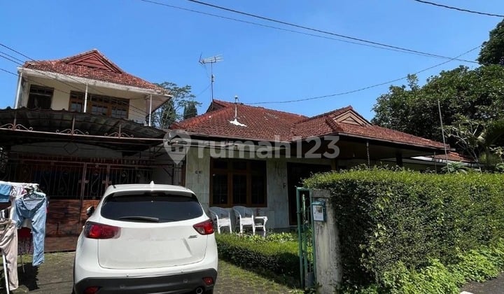 Dijual Rumah Siap Huni Lokasi Strategis di Ciumbuleuit Bandung Kota Harga Terbaik