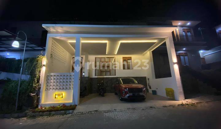 Rumah Aesthetic Fully Furnished di Ciwaruga Bandung Harga Terbaik