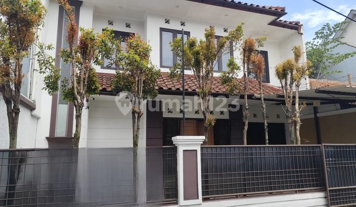 Rumah Semi Furnished Siap Huni di Turangga Bandung Kota Menarik