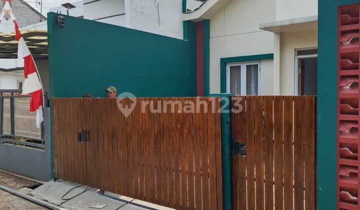 Rumah Fully Furnished Lingkungan Nyaman di Komplek Cihanjuang Bandung Harga Nego Menarik
