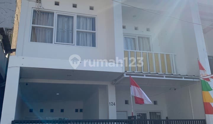 Rumah Semi Furnished Lingkungan Asri di Sarijadi Bandung Kota