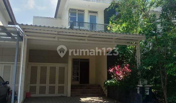 Rumah Mewah Semi Furnished di Kota Baru Parahyangan Harga Menarik